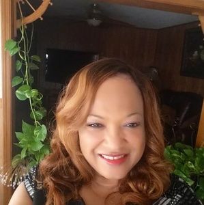 Meet your Posher, Annie